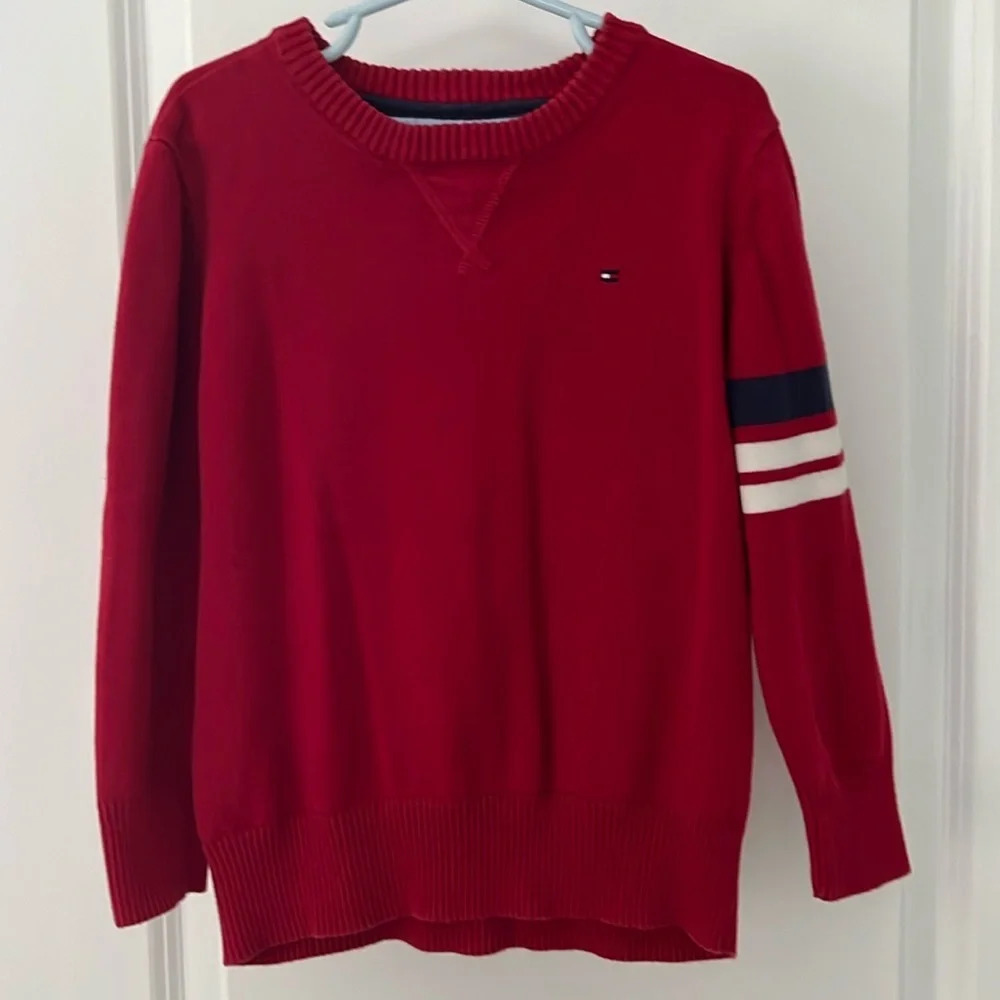 Tommy Hilfiger boys sweater. Small.